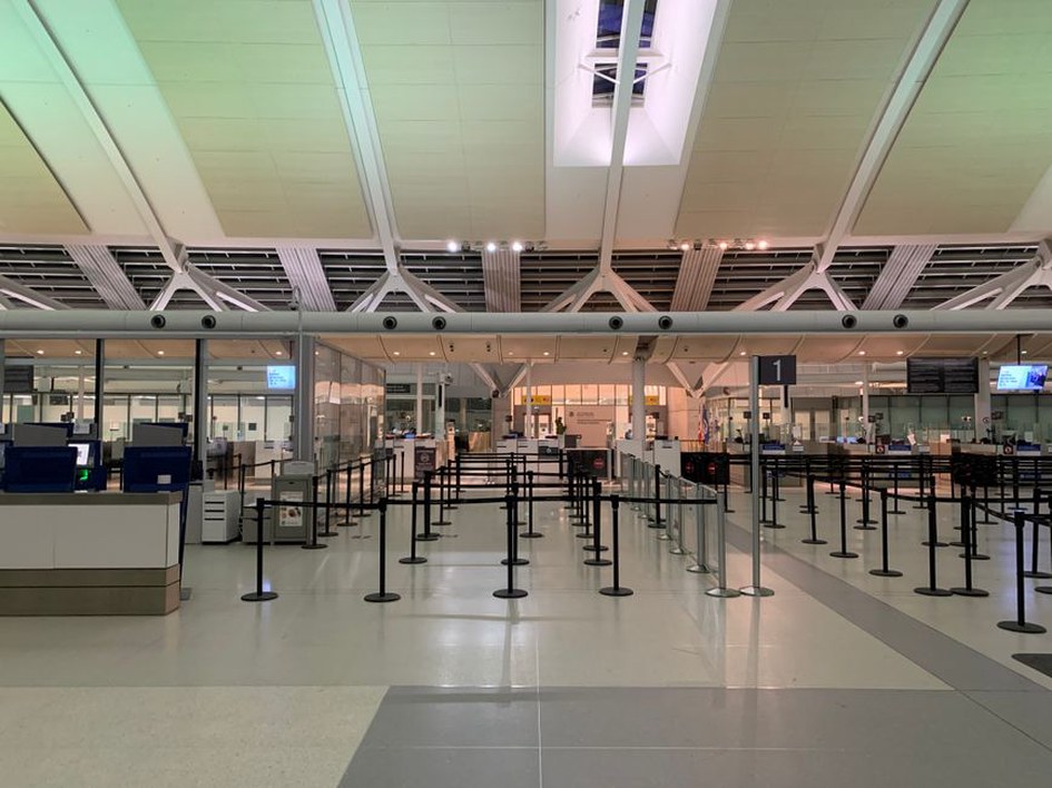 Wide terminal walkway beside a security checkpoint