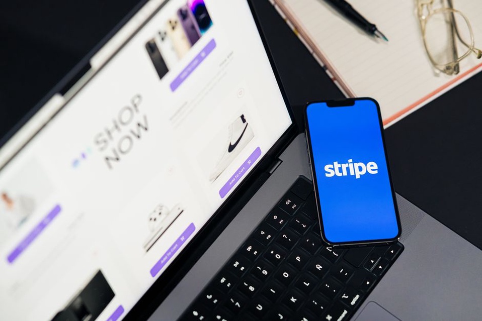 Project photographs fit both desktop and mobile layouts